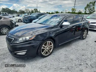 2013 Kia Optima SX с VIN 5XXGR4A62DG232408, выставлен на аукционе Copart как лот 62819035 с пробегом 251 192 миль миль и Чистый • Clean title. История ставок и продаж доступна на DreamBid. Изображение 1.