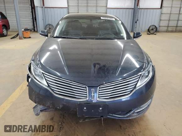 2014 Lincoln MKZ with VIN 3LN6L2G99ER819447, listed as a Copart auction lot 49896365 with 226,301 mi miles and Salvage Title. Bid and sale history available at DreamBid. Image 5.