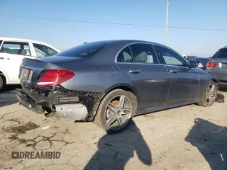 2018 Mercedes-Benz E-Class E 300 with VIN WDDZF4JB1JA358433, listed as a Copart auction lot 71467222 with 60,742 mi miles. Bid and sale history available at carsss.com. Image 3.