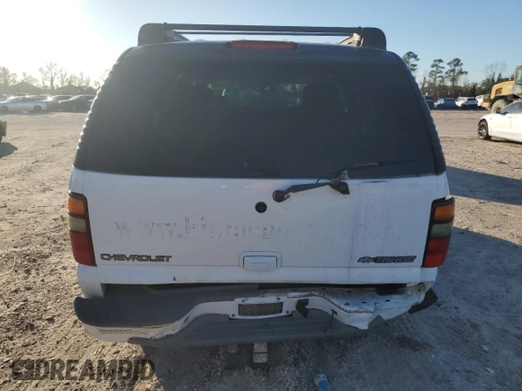 2006 Chevrolet Tahoe LT with VIN 1GNEC13T86R124926, listed as a Copart auction lot 86730344 with 370,543 mi miles and Salvage Title. Bid and sale history available at carsss.com. Image 6.
