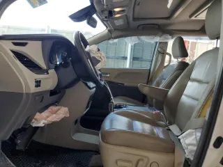 2018 Toyota Sienna XLE Auto Access Seat with VIN 5TDYZ3DC1JS934925, listed as a Copart auction lot 60167375 with 103,859 mi miles and Salvage title. Bid and sale history available at DreamBid. Image 7.
