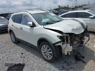 2020 Nissan Rogue SV z VIN KNMAT2MTXLP502022, wystawiony jako IAAI lot #42109145 z przebiegiem 99 959 mil mil oraz . Historia ofert i sprzedaży dostępna na DreamBid. Obrazek 1.