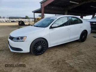 2012 Volkswagen Jetta Sedan SE w/Convenience PZEV with VIN 3VWDP7AJ5CM372669, listed as a Copart auction lot 42633975 with 164,028 mi miles and Salvage Title. Bid and sale history available at carsss.com. Image 1.
