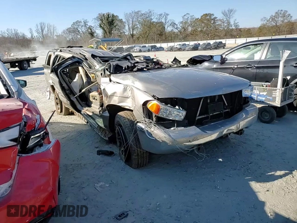 2002 GMC Yukon XL SLT with VIN 3GKFK16Z52G141925, listed as a Copart auction lot 83738594 with 0 mi miles and Salvage Title. Bid and sale history available at carsss.com. Image 11.