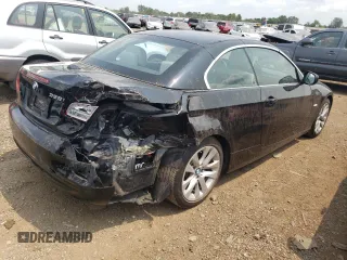 2012 BMW 3 Series 328i z VIN WBADW3C5XCE823421, wystawiony jako Copart lot #71352964 z przebiegiem 82 388 mil mil oraz Nie do naprawy • Non repairable. Historia ofert i sprzedaży dostępna na DreamBid. Obrazek 3.