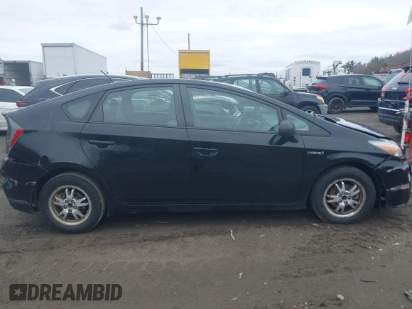 2011 Toyota Prius I with VIN JTDKN3DU2B1385471, listed as a IAAI auction lot 42017682 with 136,304 mi miles. Bid and sale history available at carsss.com. Image 13.