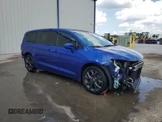 2020 Chrysler Pacifica Touring with VIN 2C4RC1FG4LR111119, listed as a Copart auction lot 54916655 with 66,789 mi miles and Salvage Title. Bid and sale history available at DreamBid. Image 4.