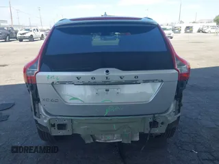 2016 Volvo XC60 T5 Drive-E Premier с VIN YV440MDK2G2836800, выставлен на аукционе IAAI как лот 42386640 с пробегом 101 809 миль миль и . История ставок и продаж доступна на DreamBid. Изображение 6.