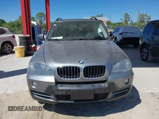 2008 BMW X5 3.0si with VIN 5UXFE43508L027721, listed as a IAAI auction lot 41893916 with 111,634 mi miles. Bid and sale history available at carsss.com. Image 13.