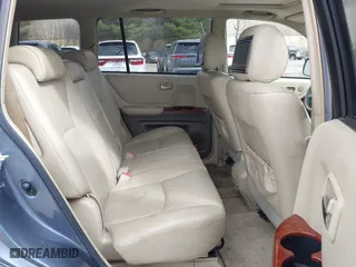 2006 Toyota Highlander w/3rd Row with VIN JTEEP21A160163829, listed as a IAAI auction lot 41889666 with 212,744 mi miles. Bid and sale history available at carsss.com. Image 8.