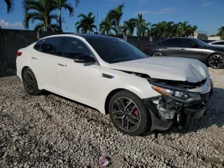 2019 Kia Optima SX with VIN 5XXGW4L29KG367000, listed as a Copart auction lot 72191104 with 103,364 mi miles and Salvage Title. Bid and sale history available at carsss.com. Image 4.