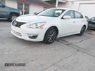 2015 Nissan Altima S with VIN 1N4AL3AP5FN398882, listed as a IAAI auction lot 41084306 with 218,977 mi miles and . Bid and sale history available at DreamBid. Image 17.
