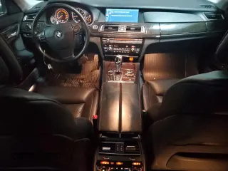 2010 BMW 7 Series 750Li xDrive z VIN WBAKC8C5XAC431447, wystawiony jako Copart lot #81781184 z przebiegiem 241 753 mil mil oraz Czysty tytuł • Clean title. Historia ofert i sprzedaży dostępna na DreamBid. Obrazek 8.