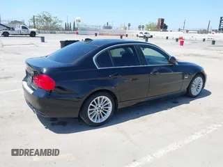 2011 BMW 3 Series 335d z VIN WBAPN7C53BF183620, wystawiony jako IAAI lot #42516979 z przebiegiem 118 828 mil mil oraz . Historia ofert i sprzedaży dostępna na DreamBid. Obrazek 4.