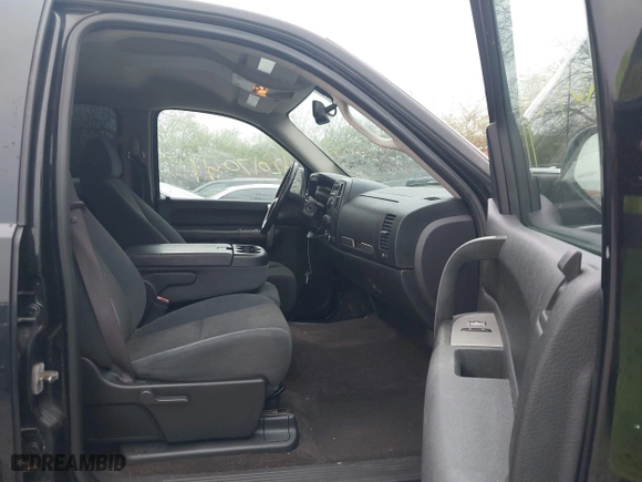 2008 Chevrolet Silverado 1500 LTZ with VIN 3GCEK13J38G310578, listed as a IAAI auction lot 42017041 with 231,632 mi miles. Bid and sale history available at carsss.com. Image 5.