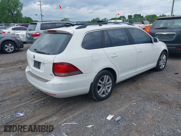2010 Volkswagen Jetta TDI with VIN 3VWTL7AJ1AM697713, listed as a IAAI auction lot 42059765 with 302,664 mi miles and . Bid and sale history available at DreamBid. Image 4.