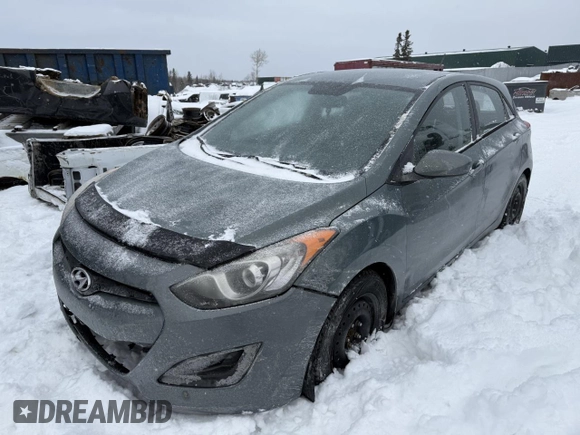 2014 Hyundai Elantra GT GL with VIN KMHD25LH2EU175436, listed as a Copart auction lot 44161935 with 140,452 mi miles and Salvage Title. Bid and sale history available at carsss.com. Image 1.