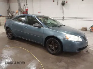 2006 Pontiac G6 6-Cyl with VIN 1G2ZG558064264310, listed as a IAAI auction lot 41729113 with 132,206 mi miles. Bid and sale history available at carsss.com. Image 1.