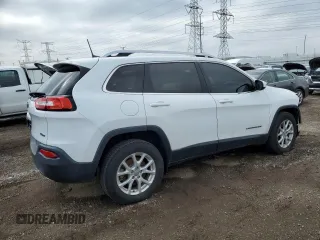 2017 Jeep Cherokee Latitude with VIN 1C4PJMCS7HW646984, listed as a Copart auction lot 51919855 with 110,273 mi miles and Salvage Title. Bid and sale history available at carsss.com. Image 3.