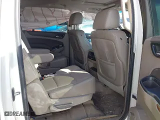 2015 Chevrolet Suburban LTZ with VIN 1GNSKKKC4FR268762, listed as a IAAI auction lot 41650085 with 193,391 mi miles. Bid and sale history available at carsss.com. Image 8.