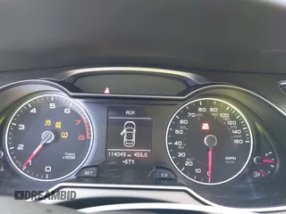 2013 Audi A4 Premium с VIN WAUDFAFL5DA158032, выставлен на аукционе IAAI как лот 42394021 с пробегом 114 049 миль миль и . История ставок и продаж доступна на DreamBid. Изображение 7.
