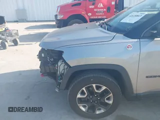 2017 Jeep Compass Trailhawk with VIN 3C4NJDDB3HT624492, listed as a IAAI auction lot 42618883 with 105,140 mi miles and . Bid and sale history available at DreamBid. Image 6.