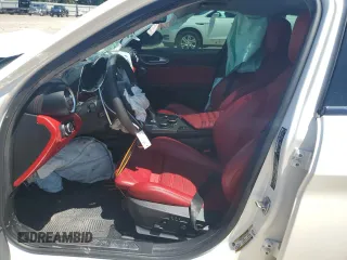 2018 Alfa Romeo Giulia Ti Sport с VIN ZARFAECN3J7599728, выставлен на аукционе Copart как лот 66533745 с пробегом Не указан миль и Списание • Salvage title. История ставок и продаж доступна на DreamBid. Изображение 7.