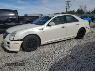 2011 Cadillac STS RWD z VIN 1G6DW6ED3B0101568, wystawiony jako Copart lot #55298475 z przebiegiem 155 340 mil mil oraz Tytuł czysty. Historia ofert i sprzedaży dostępna na DreamBid. Obrazek 1.