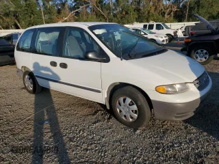 2000 Plymouth Voyager z VIN 2P4GP2534YR645983, wystawiony jako Copart lot #80028904 z przebiegiem Nie podano mil oraz Szkody całkowita. Historia ofert i sprzedaży dostępna na DreamBid. Obrazek 4.