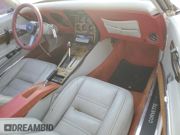 1977 Chevrolet Corvette with VIN 1237L5446940, listed as a Copart auction lot 42461375 with 47,599 mi miles and Salvage title. Bid and sale history available at DreamBid. Image 8.