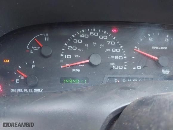 2002 Ford Super Duty F-250 XL with VIN 1FTNX21FX2ED19444, listed as a IAAI auction lot 41022375 with 149,401 mi miles. Bid and sale history available at carsss.com. Image 7.