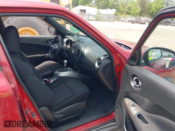 2012 Nissan Juke SL z VIN JN8AF5MV5CT112550, wystawiony jako IAAI lot #42320210 z przebiegiem 146 661 mil mil oraz . Historia ofert i sprzedaży dostępna na DreamBid. Obrazek 5.