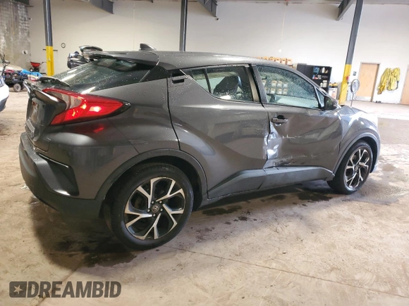 2018 Toyota C-HR XLE with VIN NMTKHMBXXJR006940, listed as a Copart auction lot 51422475 with 41,667 mi miles and Salvage Title. Bid and sale history available at DreamBid. Image 3.