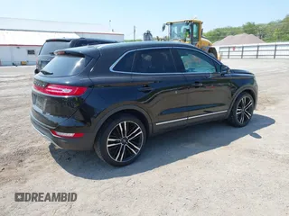 2017 Lincoln MKC Reserve с VIN 5LMTJ3DH8HUL49710, выставлен на аукционе IAAI как лот 42224457 с пробегом 106 392 миль миль и . История ставок и продаж доступна на DreamBid. Изображение 4.