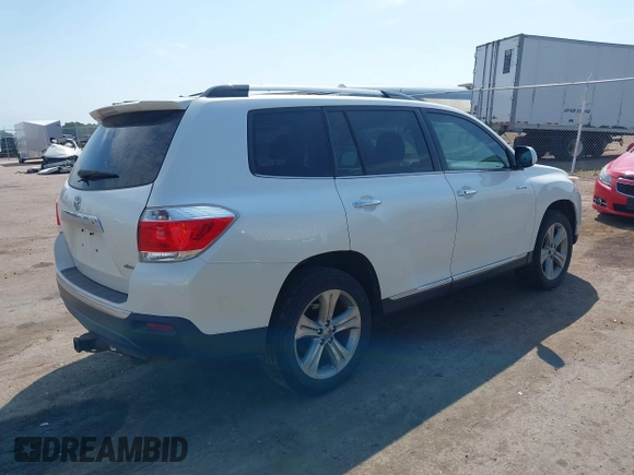 2012 Toyota Highlander Limited with VIN 5TDDK3EH9CS105634, listed as a IAAI auction lot 40194096 with 165,248 mi miles. Bid and sale history available at carsss.com. Image 4.