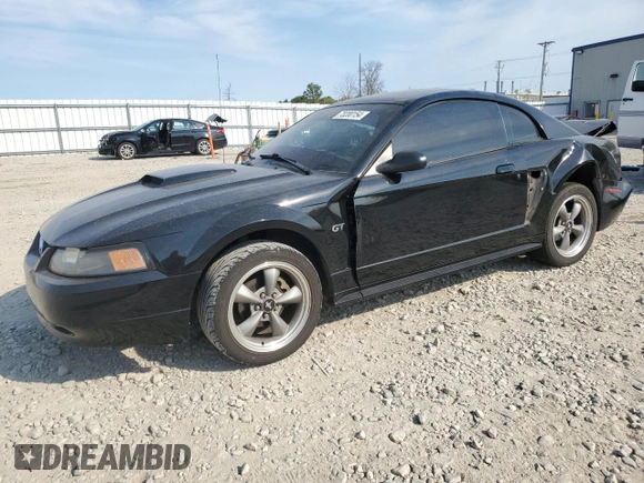 2001 Ford Mustang GT Deluxe with VIN 1FAFP42X41F213058, listed as a Copart auction lot 73200154 with 0 mi miles and Non Repairable. Bid and sale history available at carsss.com. Image 1.