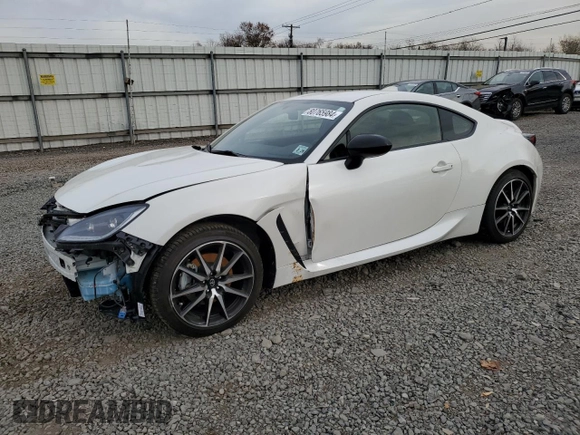 2023 Toyota GR86 with VIN JF1ZNBC17P8761781, listed as a Copart auction lot 80765984 with 8,717 mi miles and Salvage Title. Bid and sale history available at carsss.com. Image 1.