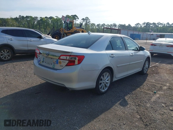 2012 Toyota Camry XLE z VIN 4T1BD1FK4CU017422, wystawiony jako IAAI lot #42366815 z przebiegiem 156 506 mil mil oraz . Historia ofert i sprzedaży dostępna na DreamBid. Obrazek 4.