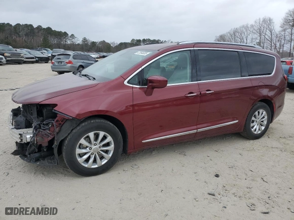2018 Chrysler Pacifica Touring L with VIN 2C4RC1BG4JR204371, listed as a Copart auction lot 47564655 with NaN miles and Salvage Title. Bid and sale history available at carsss.com. Image 1.