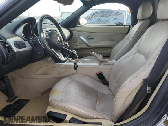 2006 BMW Z4 3.0i with VIN 4USBU33506LW58375, listed as a Copart auction lot 85711854 with 128,432 mi miles and Clean Title. Bid and sale history available at carsss.com. Image 7.