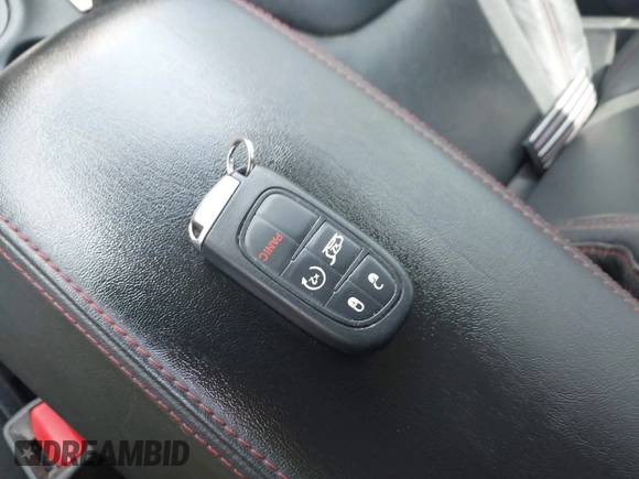 2017 Jeep Cherokee Trailhawk L Plus с VIN 1C4PJMBS4HD217640, выставлен на аукционе IAAI как лот 42546332 с пробегом 58 141 миль миль и . История ставок и продаж доступна на DreamBid. Изображение 11.