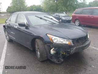 2011 Honda Accord EX-L z VIN 1HGCP3F8XBA021427, wystawiony jako IAAI lot #42321029 z przebiegiem 268 136 mil mil oraz . Historia ofert i sprzedaży dostępna na DreamBid. Obrazek 1.