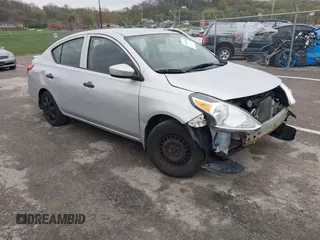 2017 Nissan Versa SV z VIN 3N1CN7AP4HL852856, wystawiony jako IAAI lot #41944000 z przebiegiem 188 976 mil mil oraz . Historia ofert i sprzedaży dostępna na DreamBid. Obrazek 1.
