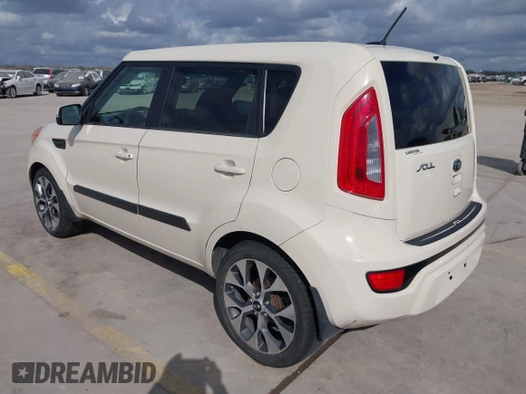 2012 Kia Soul + with VIN KNDJT2A63C7462882, listed as a IAAI auction lot 41162839 with 102,904 mi miles. Bid and sale history available at carsss.com. Image 3.