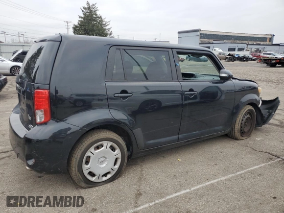 2014 Scion xB z VIN JTLZE4FE7EJ049074, wystawiony jako Copart lot #85734414 z przebiegiem 102 358 mil mil oraz Szkoda całkowita • Salvage title. Historia ofert i sprzedaży dostępna na DreamBid. Obrazek 3.
