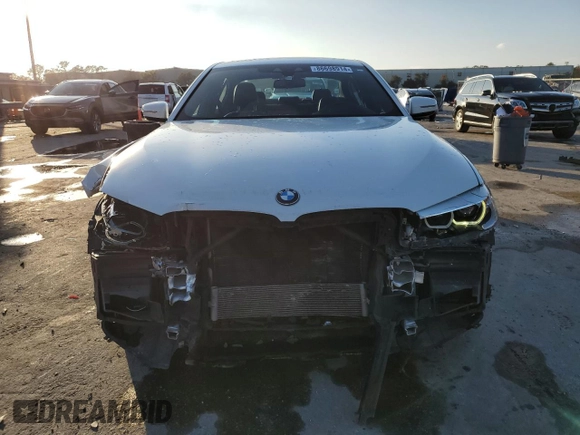 2020 BMW 5 Series 540i с VIN WBAJS1C03LWW73170, выставлен на аукционе Copart как лот 86698914 с пробегом 120 807 миль миль и На запчасти • Non repairable. История ставок и продаж доступна на DreamBid. Изображение 5.