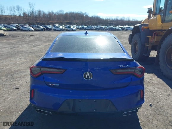 2022 Acura TLX w/A-Spec Package with VIN 19UUB5F54NA005992, listed as a IAAI auction lot 41709228 with 22,134 mi miles. Bid and sale history available at carsss.com. Image 15.