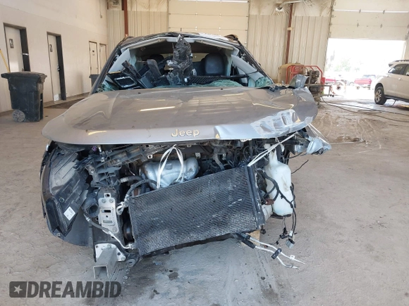 2019 Jeep Compass Latitude с VIN 3C4NJDBB1KT622637, выставлен на аукционе IAAI как лот 42567584 с пробегом Не указан миль и . История ставок и продаж доступна на DreamBid. Изображение 12.