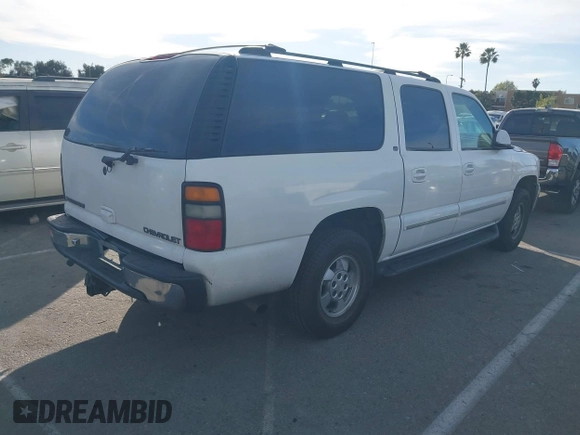 2001 Chevrolet Suburban LS with VIN 3GNEC16T31G213677, listed as a IAAI auction lot 41424335 with 255,425 mi miles. Bid and sale history available at carsss.com. Image 4.