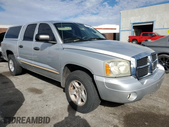 2005 Dodge Dakota SLT with VIN 1D7HE48N95S177871, listed as a Copart auction lot 46005395 with 141,978 mi miles and Clean Title. Bid and sale history available at DreamBid. Image 4.